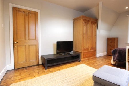 Room Crescent Road in Sheffield