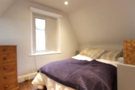 Room Crescent Road in Sheffield