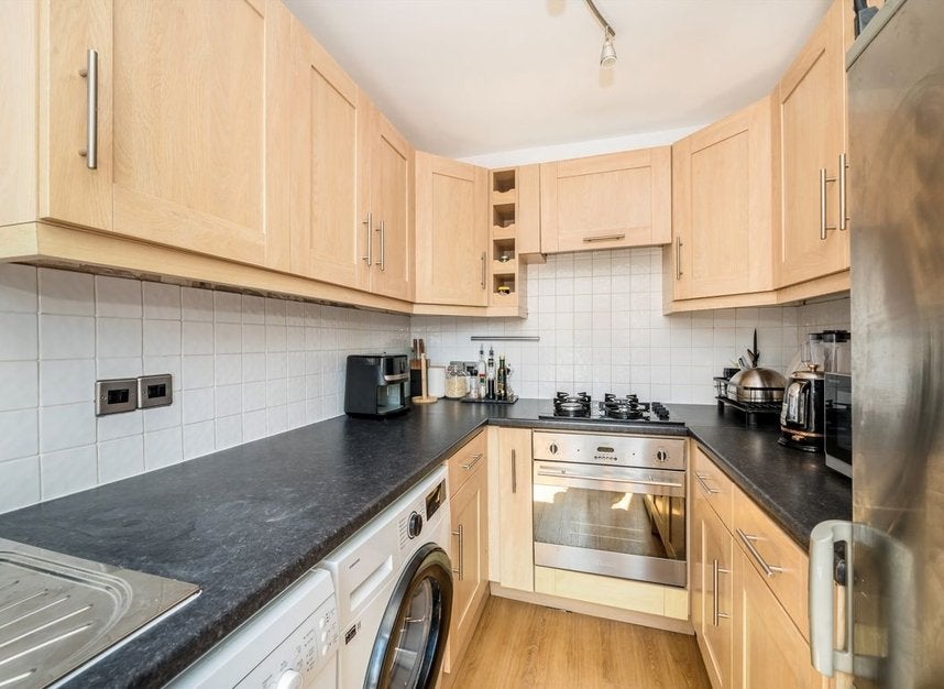 Flat Sutherland Avenue in City of Westminster