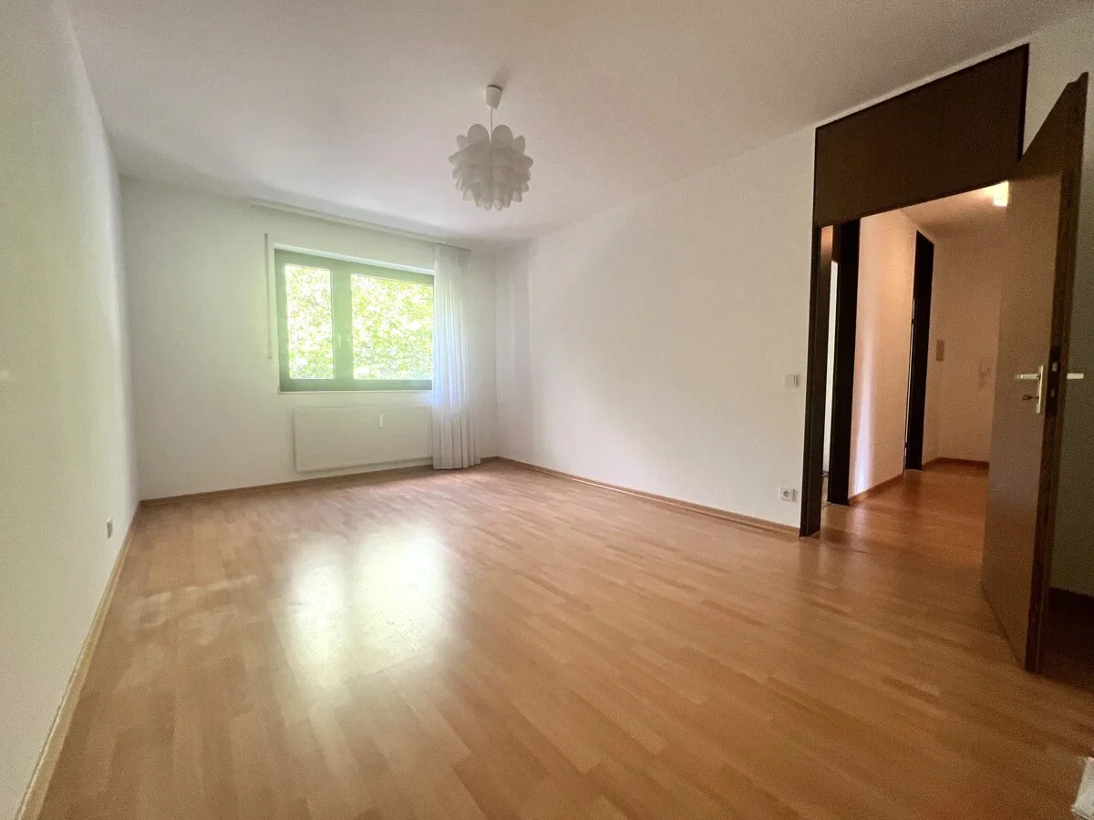 Wohnung Dültgenstaler Straße in Solingen