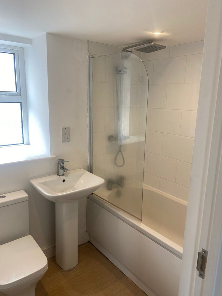 Flat Lower Hanham Road in Bristol