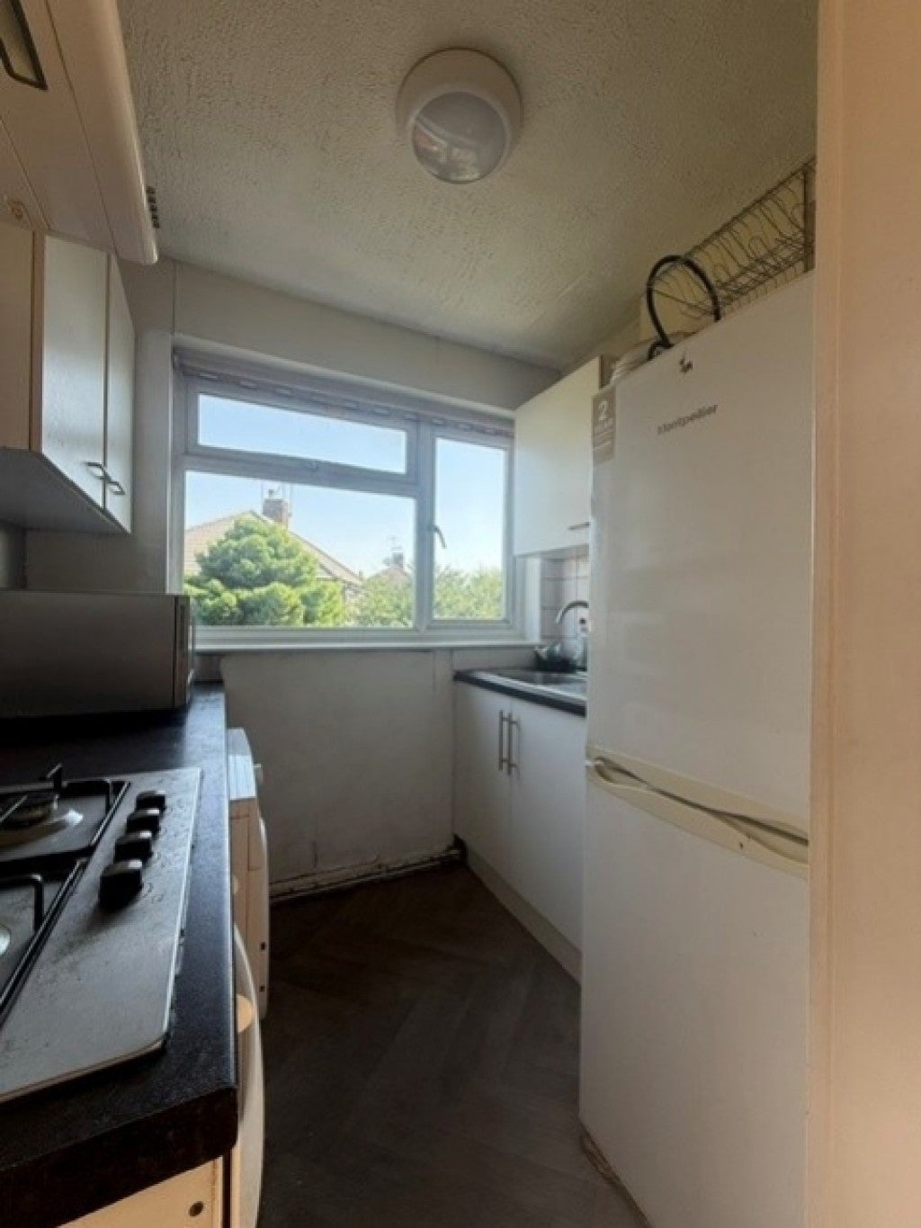 Room Elmgrove Road in Greater London