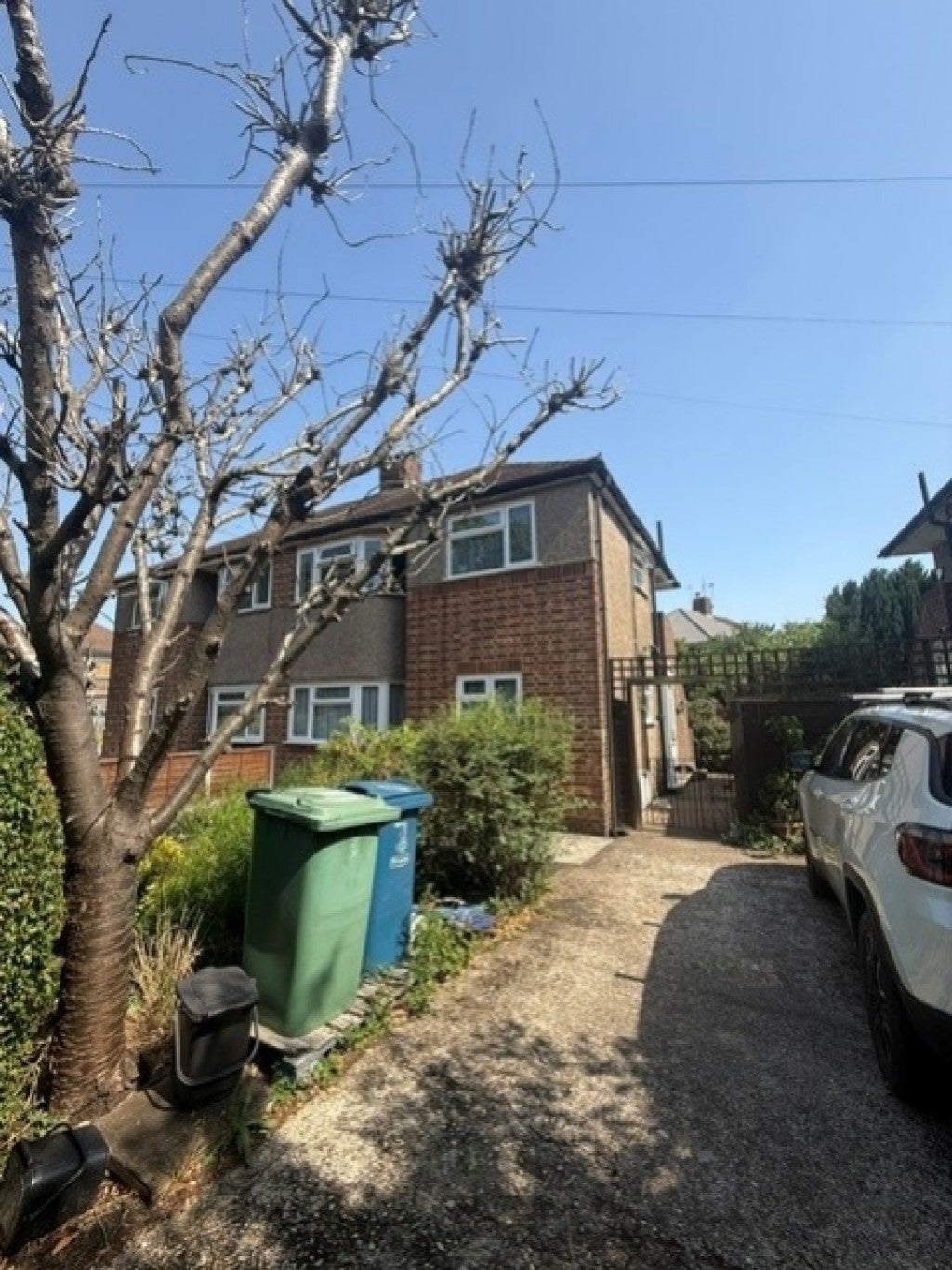 Room Elmgrove Road in Greater London