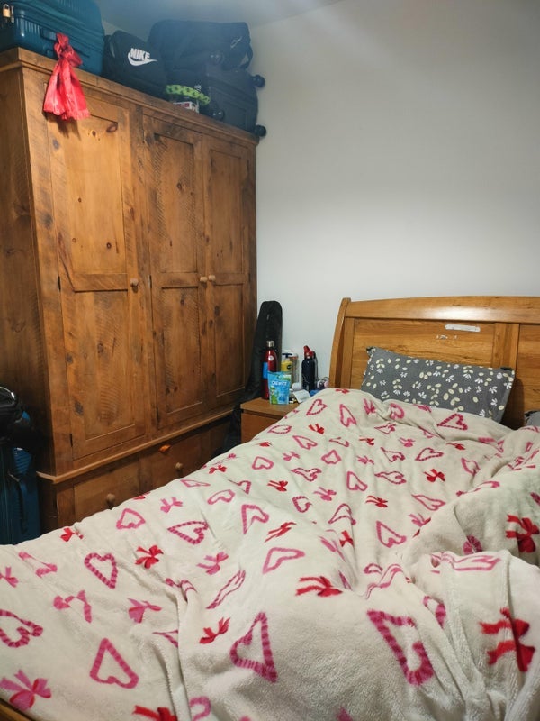 Room Ballards Lane in Greater London