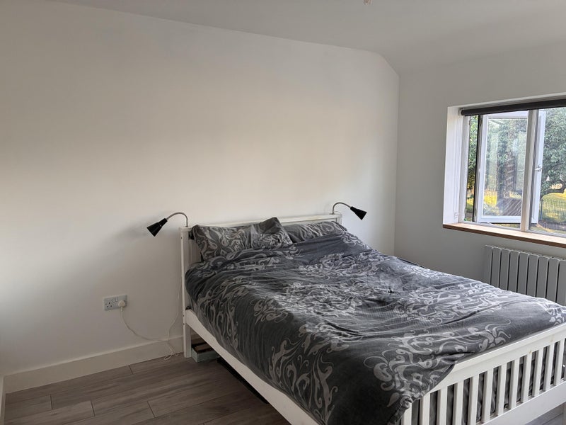Room Wendover Road in Manchester