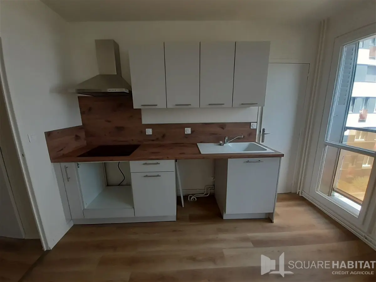 Flat Rue Emmanuel Chabrier in Clermont-Ferrand
