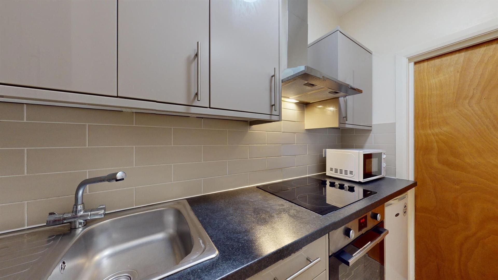 Room Talgarth Road in Greater London