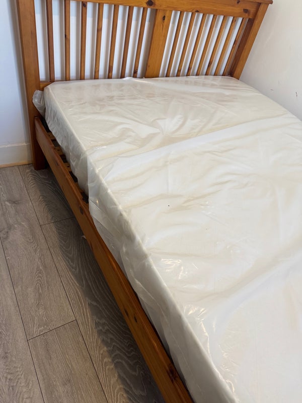 Room Sebert Road in Greater London