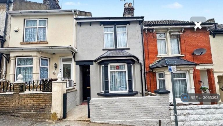 House Sturla Road in Chatham