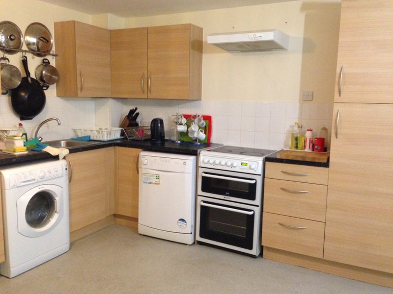 Room Princes Close in Greater London