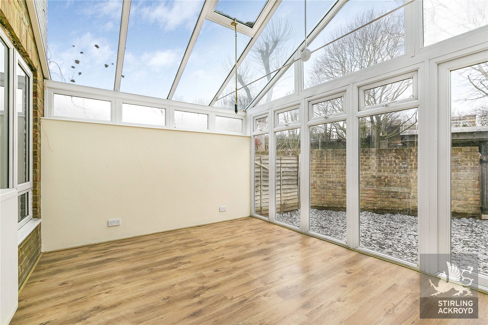 Flat Wynter Street in Greater London