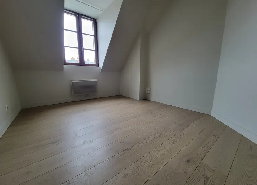 Flat Rue du Grand Sully in Sully-sur-Loire