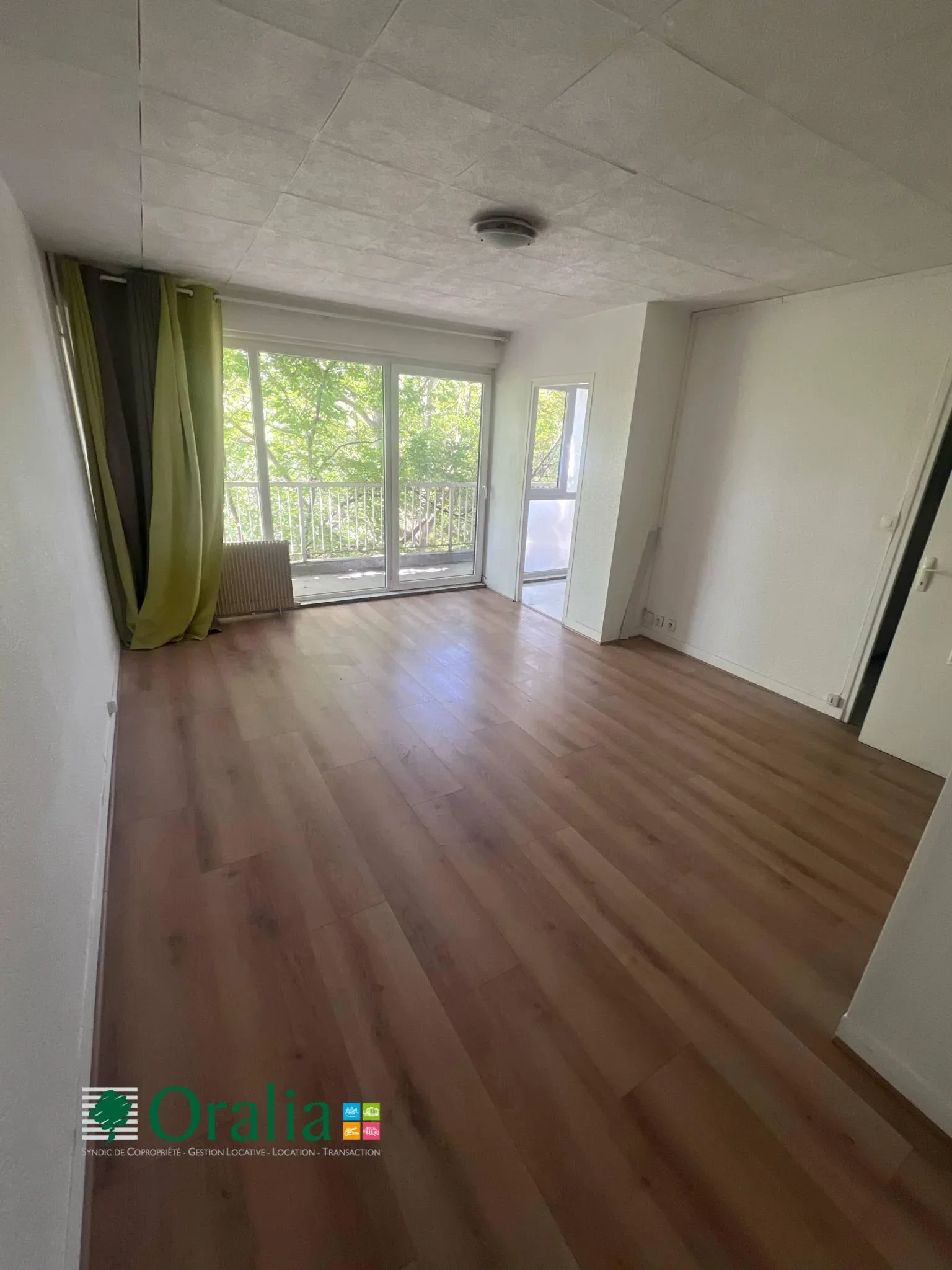 Flat Boulevard de la Boissière in Montreuil