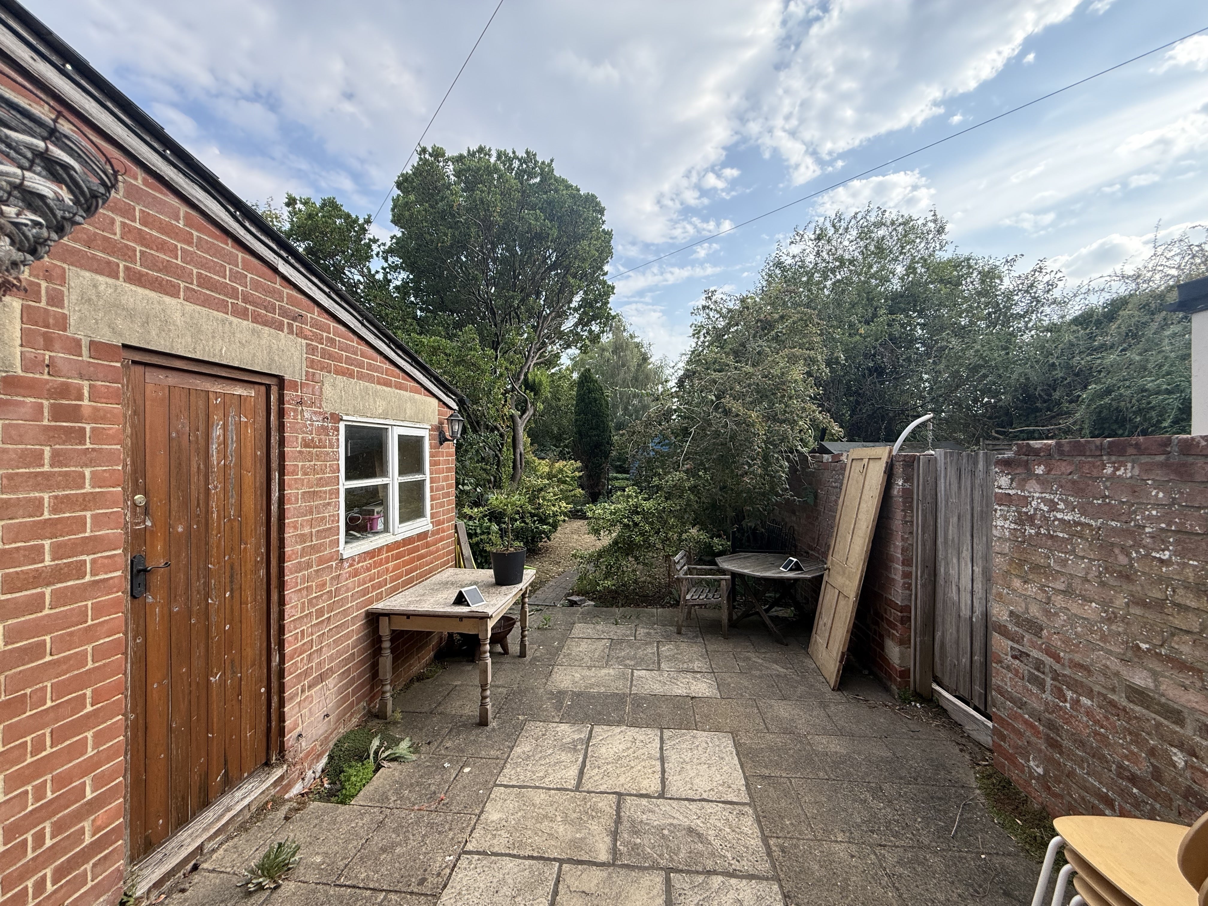 Flat Park Lane in Chippenham