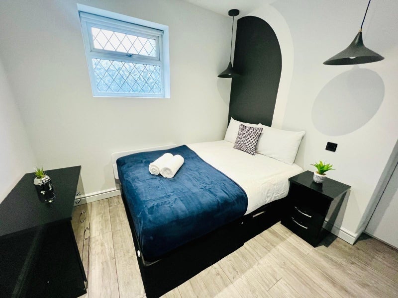 Room Stanhope Road in Greater London