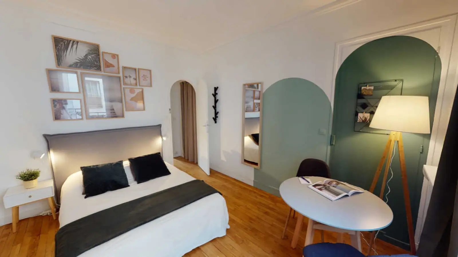 Room Rue du Père Brottier in Paris