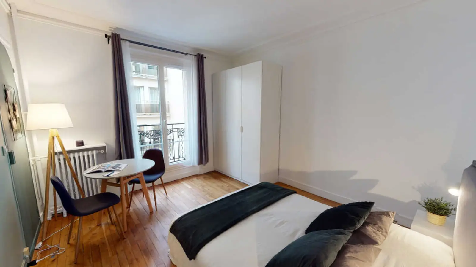 Room Rue du Père Brottier in Paris