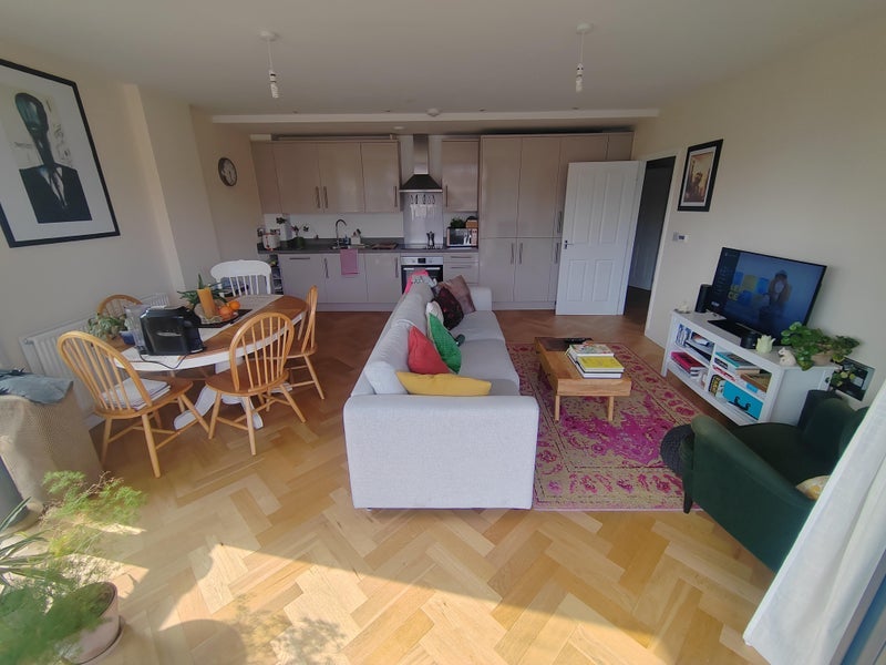 Room Coal Lane in Greater London