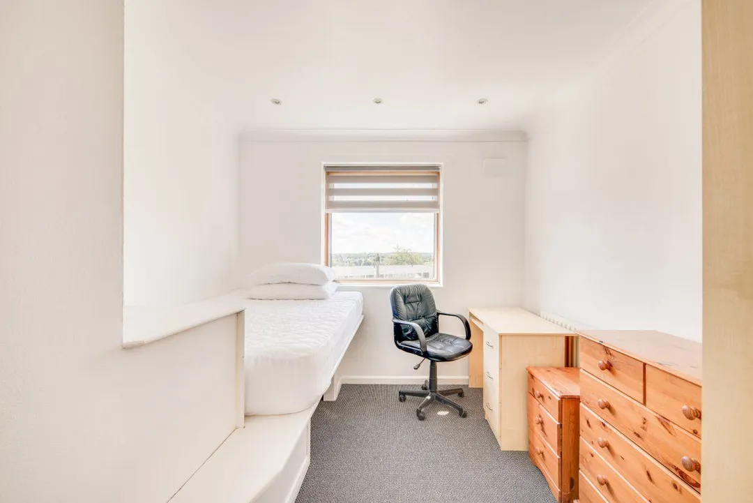 Room Warwick Road in Canterbury