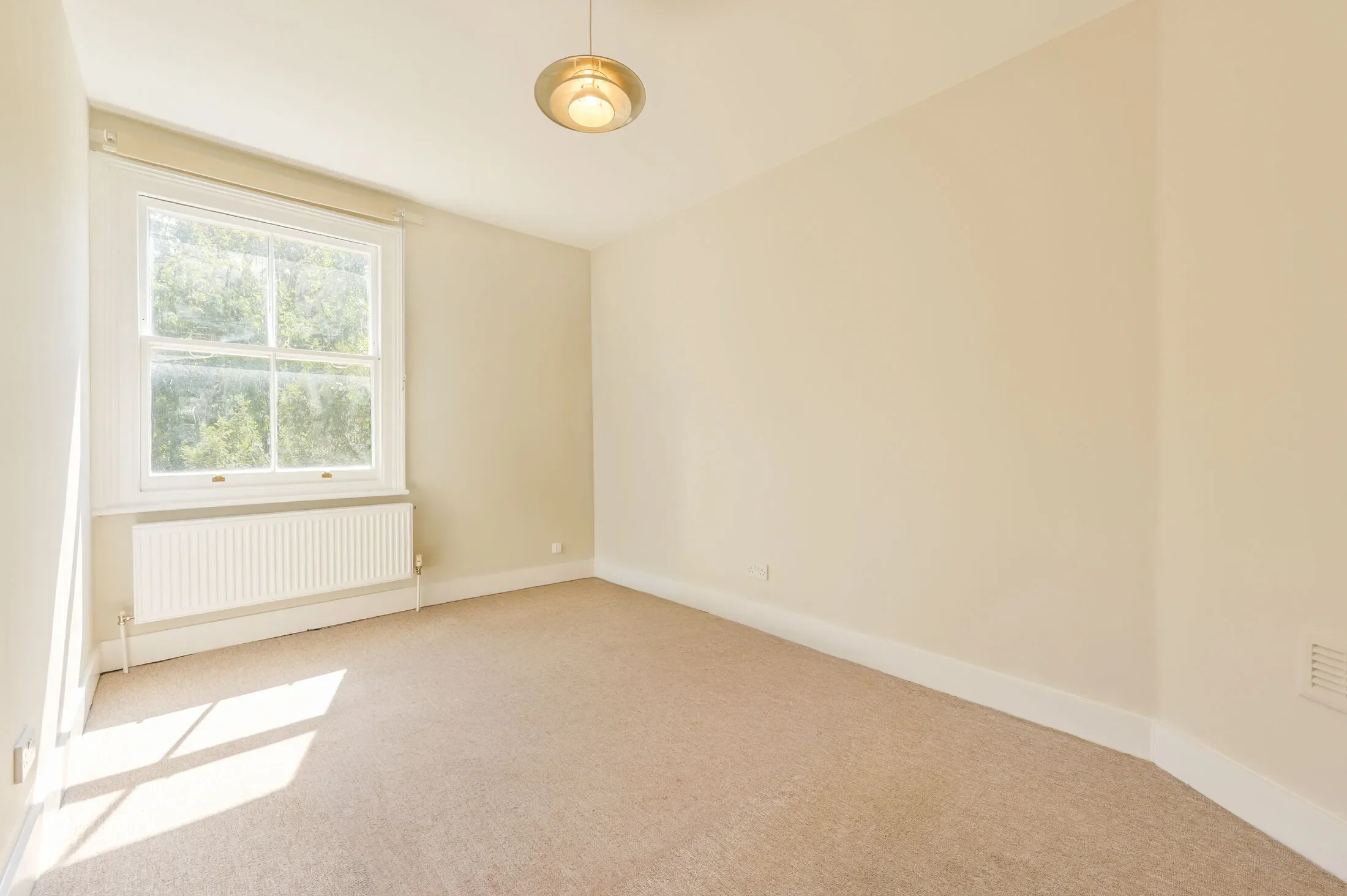 Flat Castlebar Road in Greater London