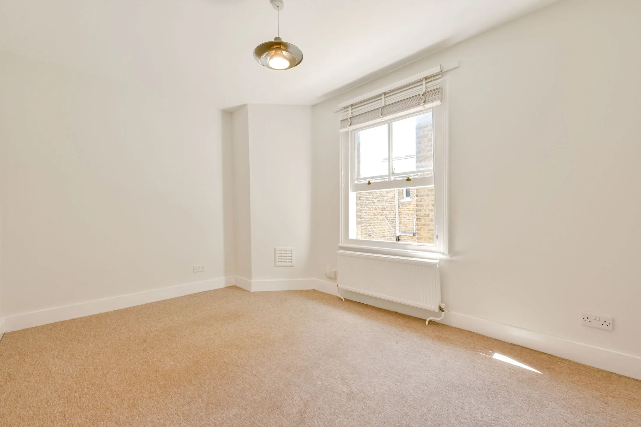 Flat Castlebar Road in Greater London