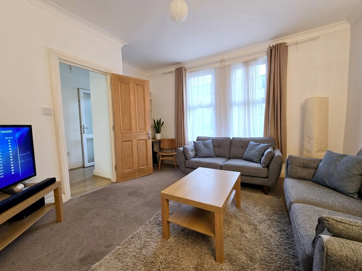 House Himley Road in Greater London