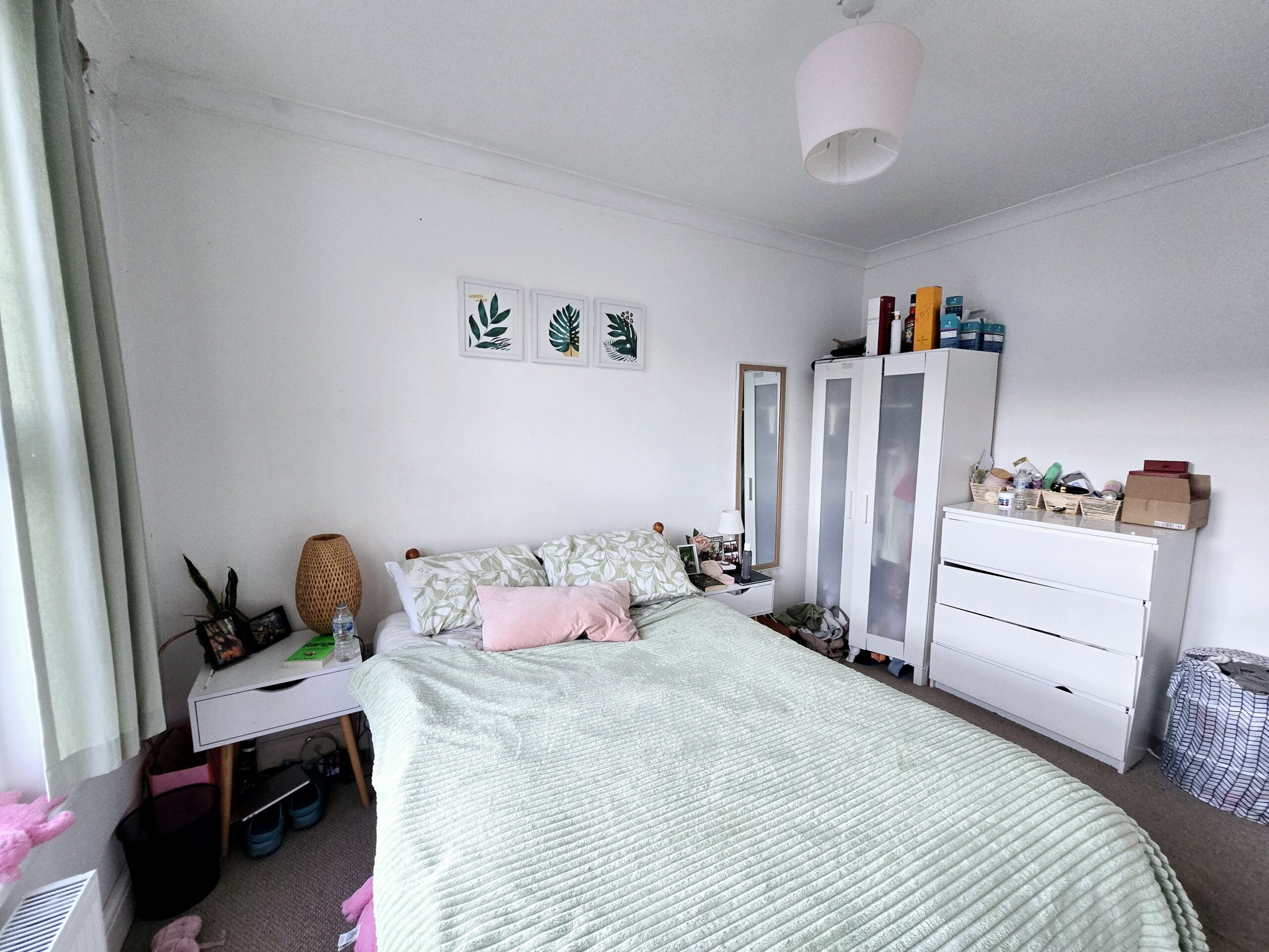 House Himley Road in Greater London