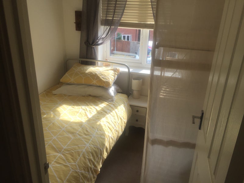 Room Cody Avenue in Manchester