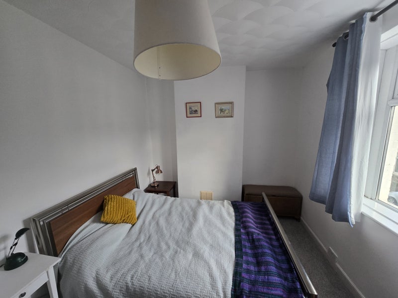 Room Robert Street in Cardiff