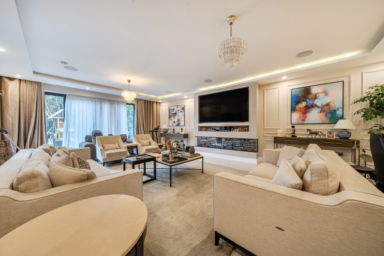 House Grange Drive in Greater London