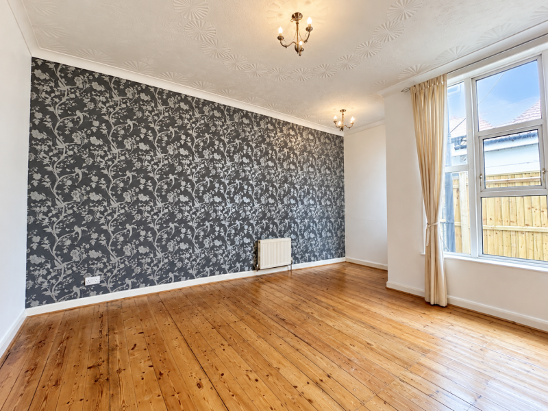 Flat Sandringham Road in Poole