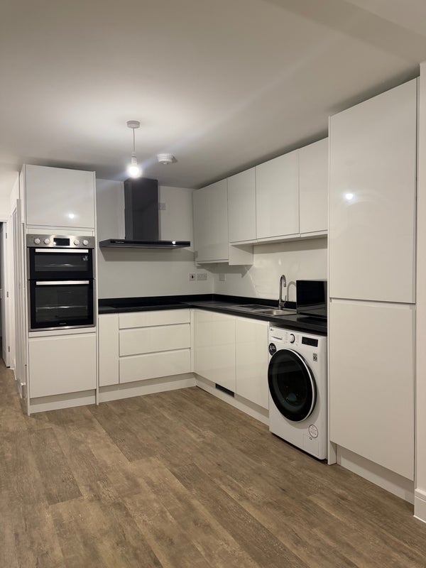 Room Wakerley Close in Greater London