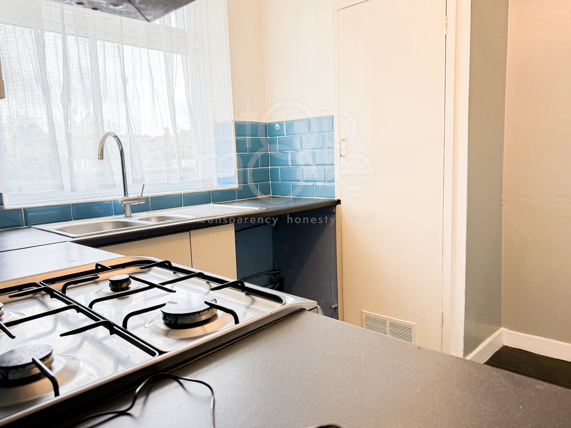 Flat Ashburton Road in London