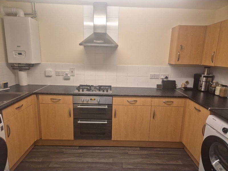 Room Boxtree Avenue in Ashfield