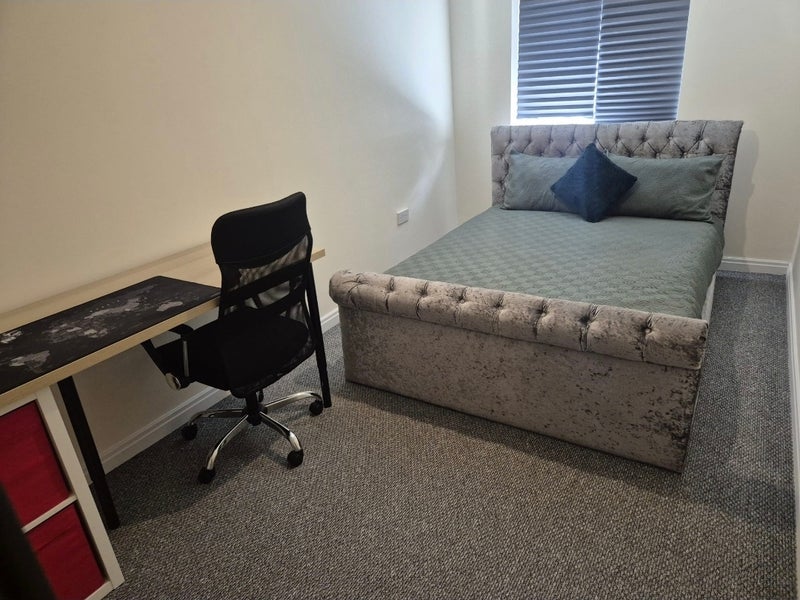 Room Boxtree Avenue in Ashfield