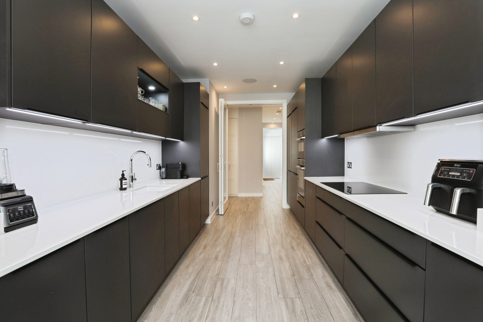 Flat Ranelagh Road in Greater London