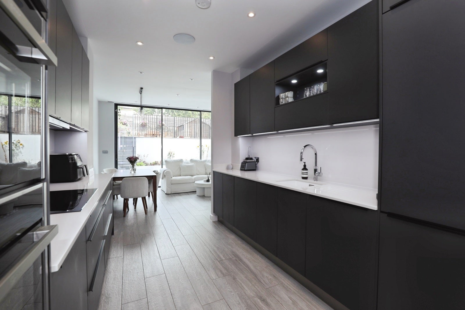 Flat Ranelagh Road in Greater London