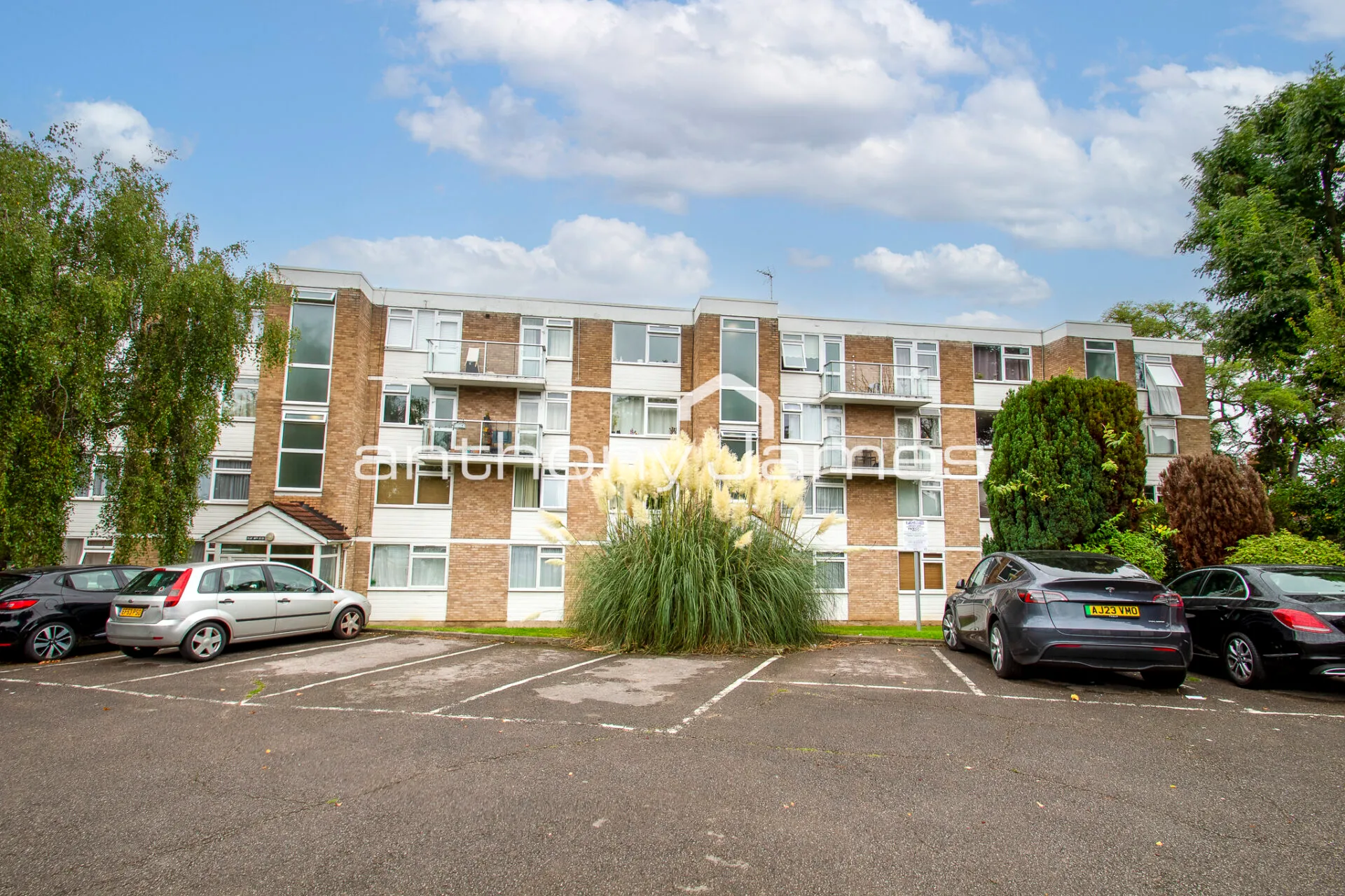 Flat West Park in Greater London