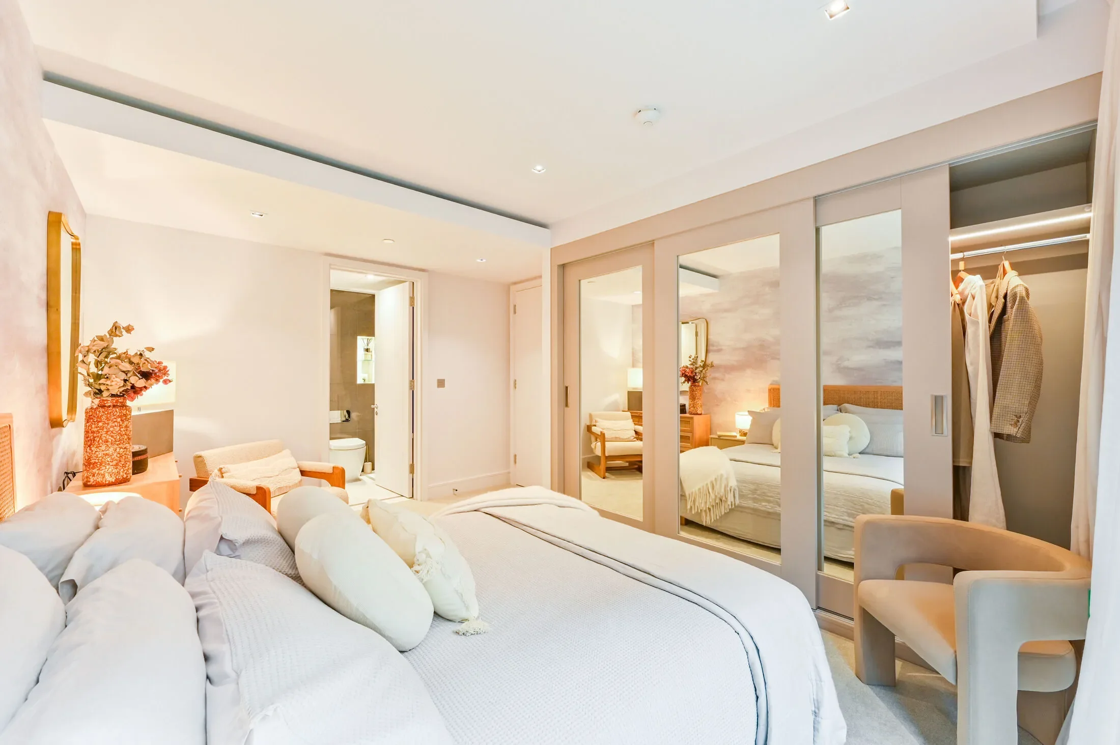 Flat Newcastle Place in City of Westminster