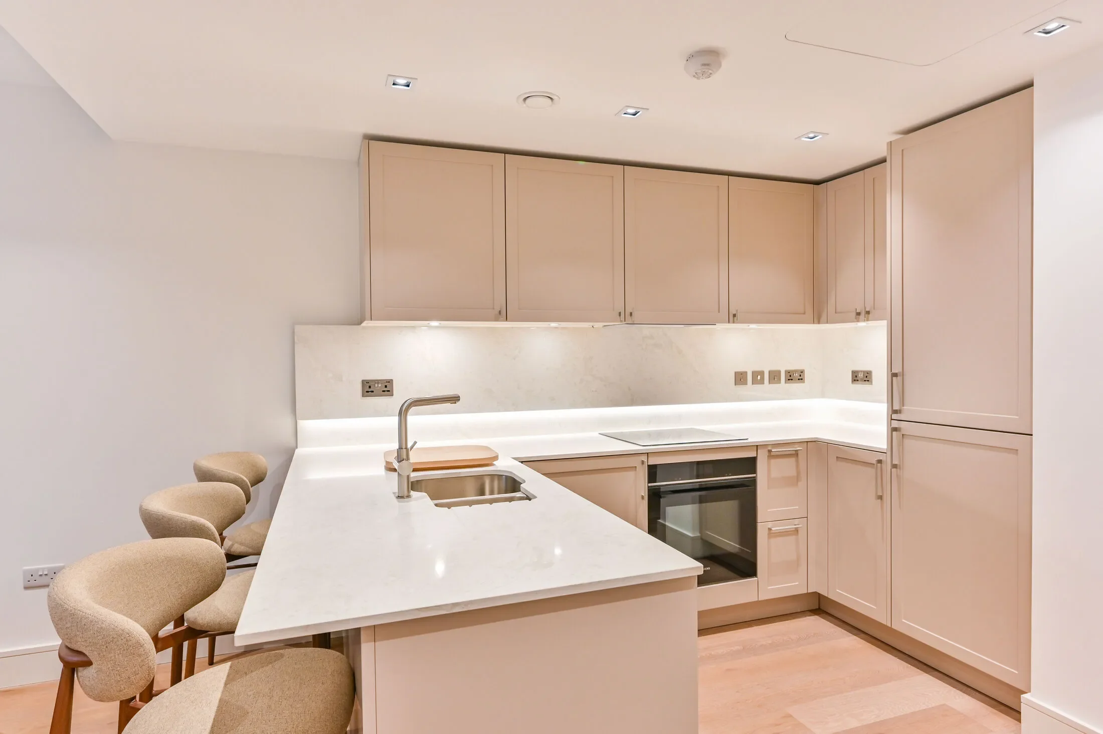 Flat Newcastle Place in City of Westminster