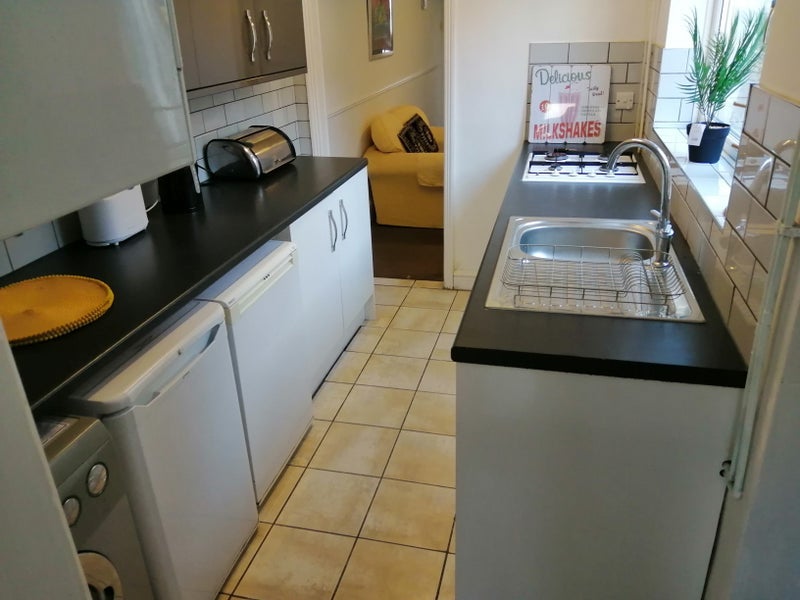Room Carlton Road in Stoke-on-Trent