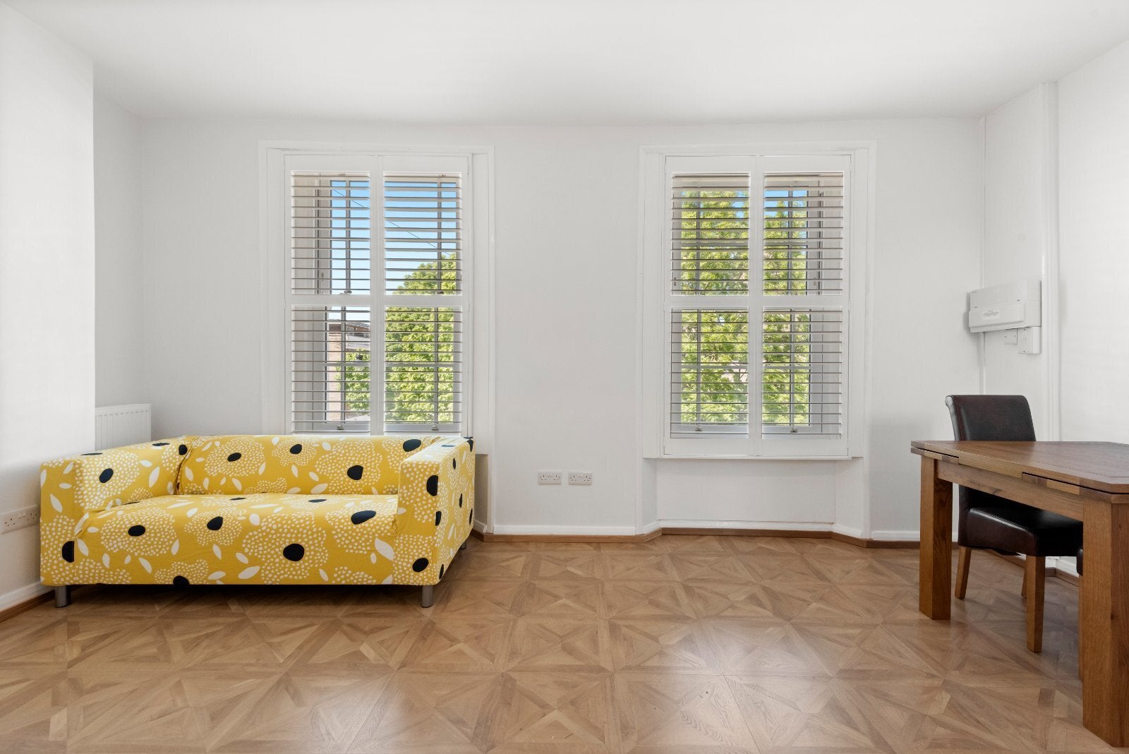 Flat Offord Road in Greater London