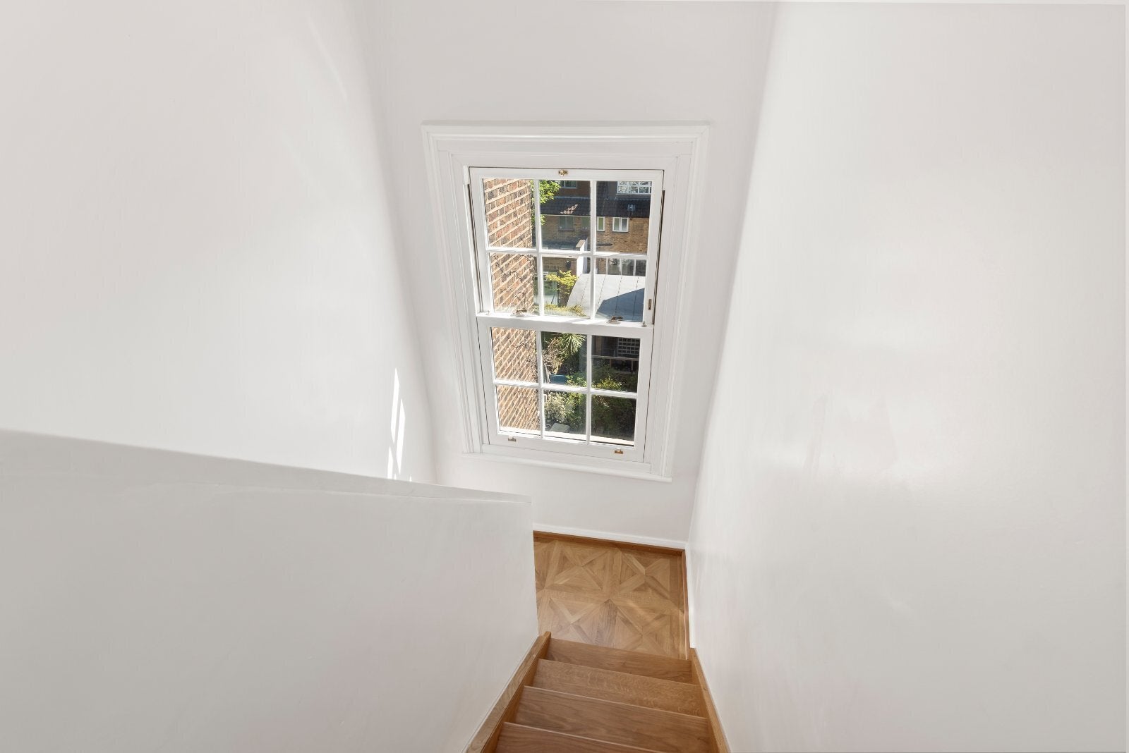 Flat Offord Road in Greater London