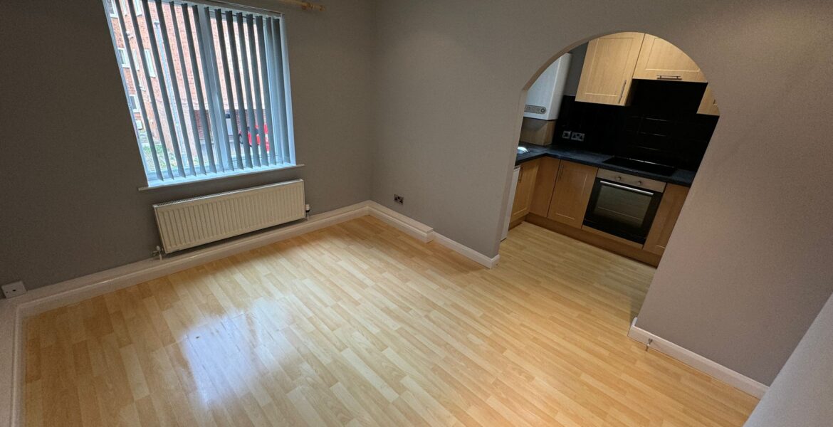 Flat Woodhouse Cliff in Leeds