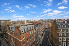 Flat Hill Street in City of Westminster