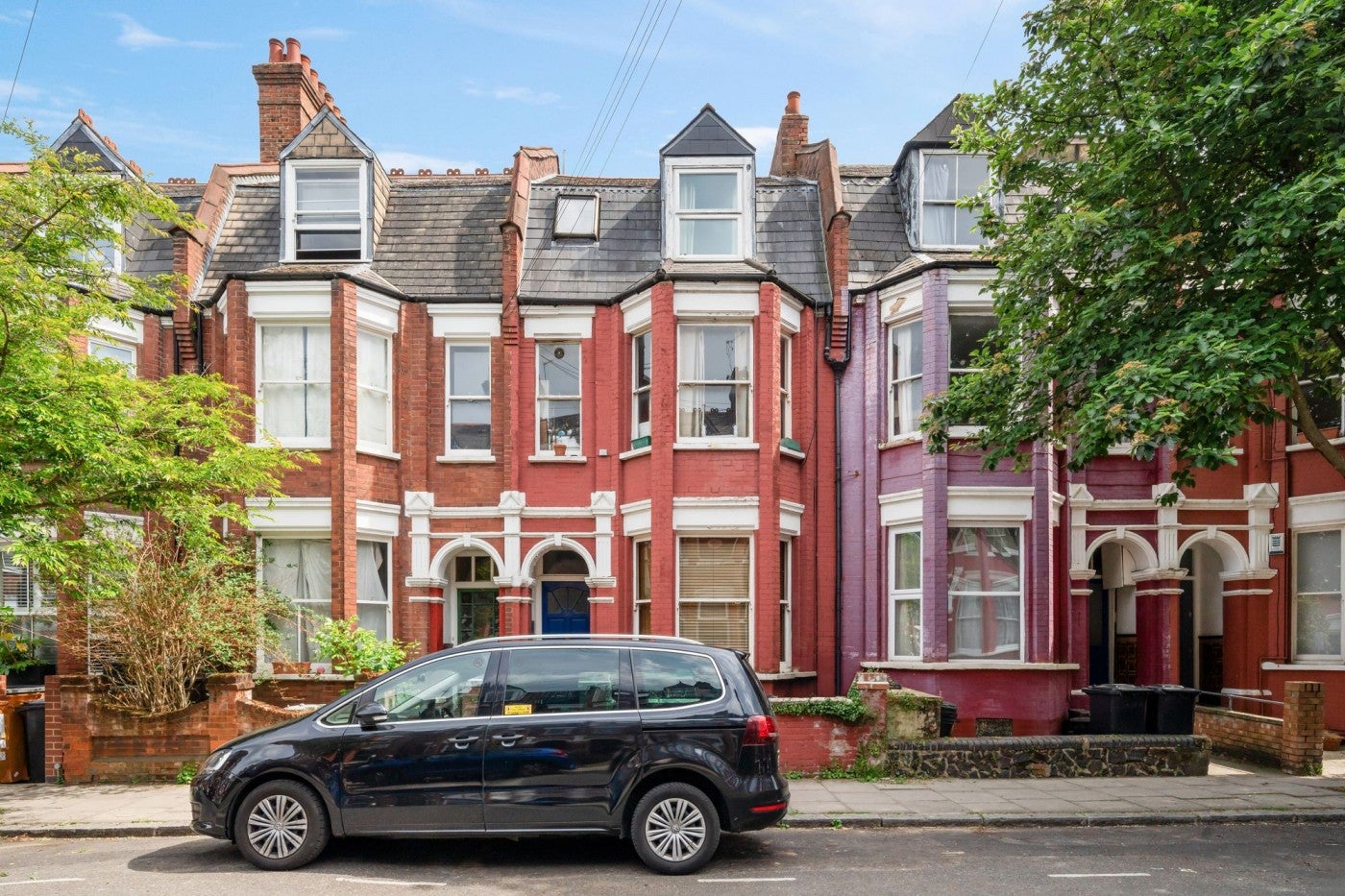 Flat Birnam Road in Greater London