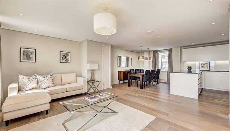Flat Harbet Road in City of Westminster