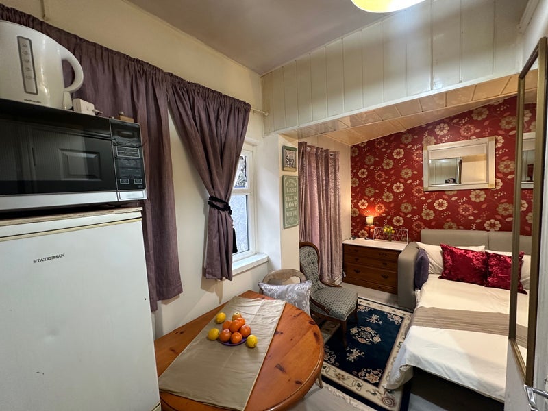 Room Oxford Road in Birmingham