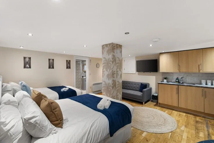 Flat Allington Road in Greater London
