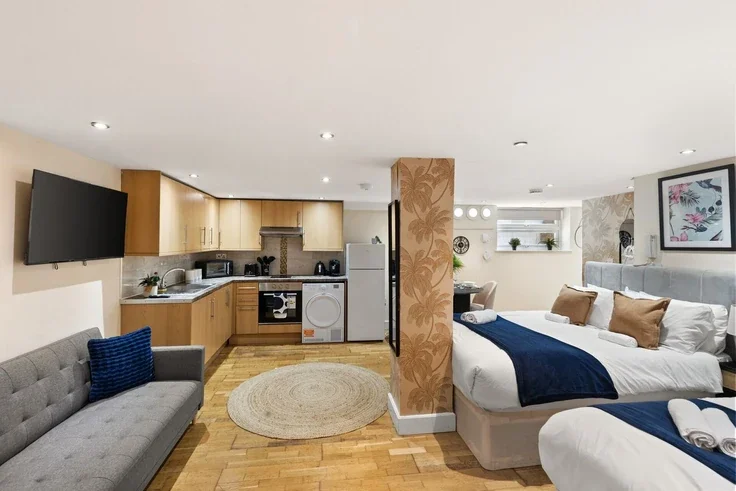 Flat Allington Road in Greater London
